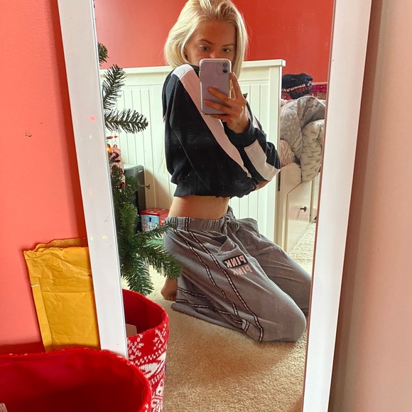 PINK gray sweatpants - Picture 7 of 9